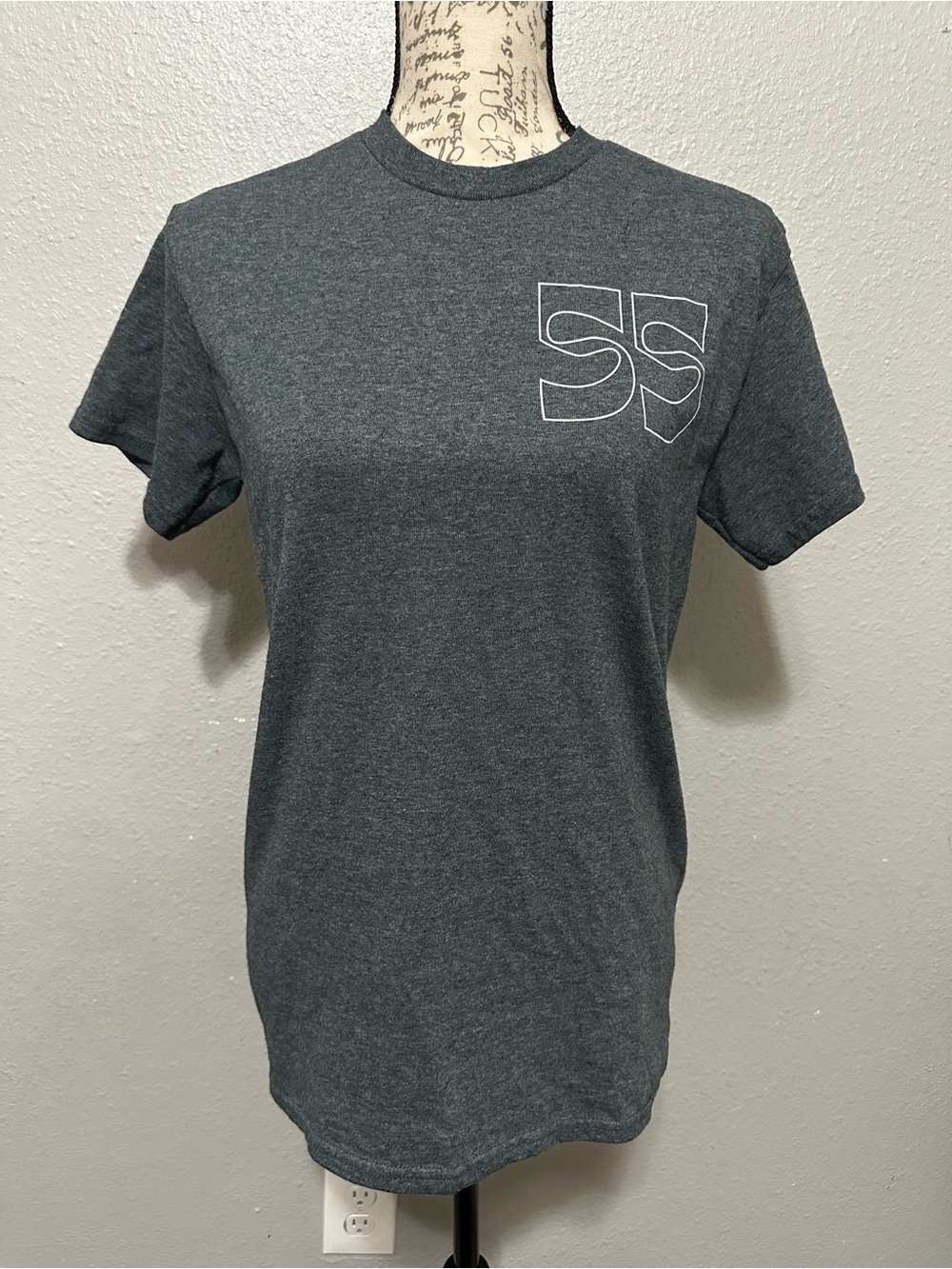 Gildan Smooth Operator Tee with white outlined logo, Carlos Sainz size small new